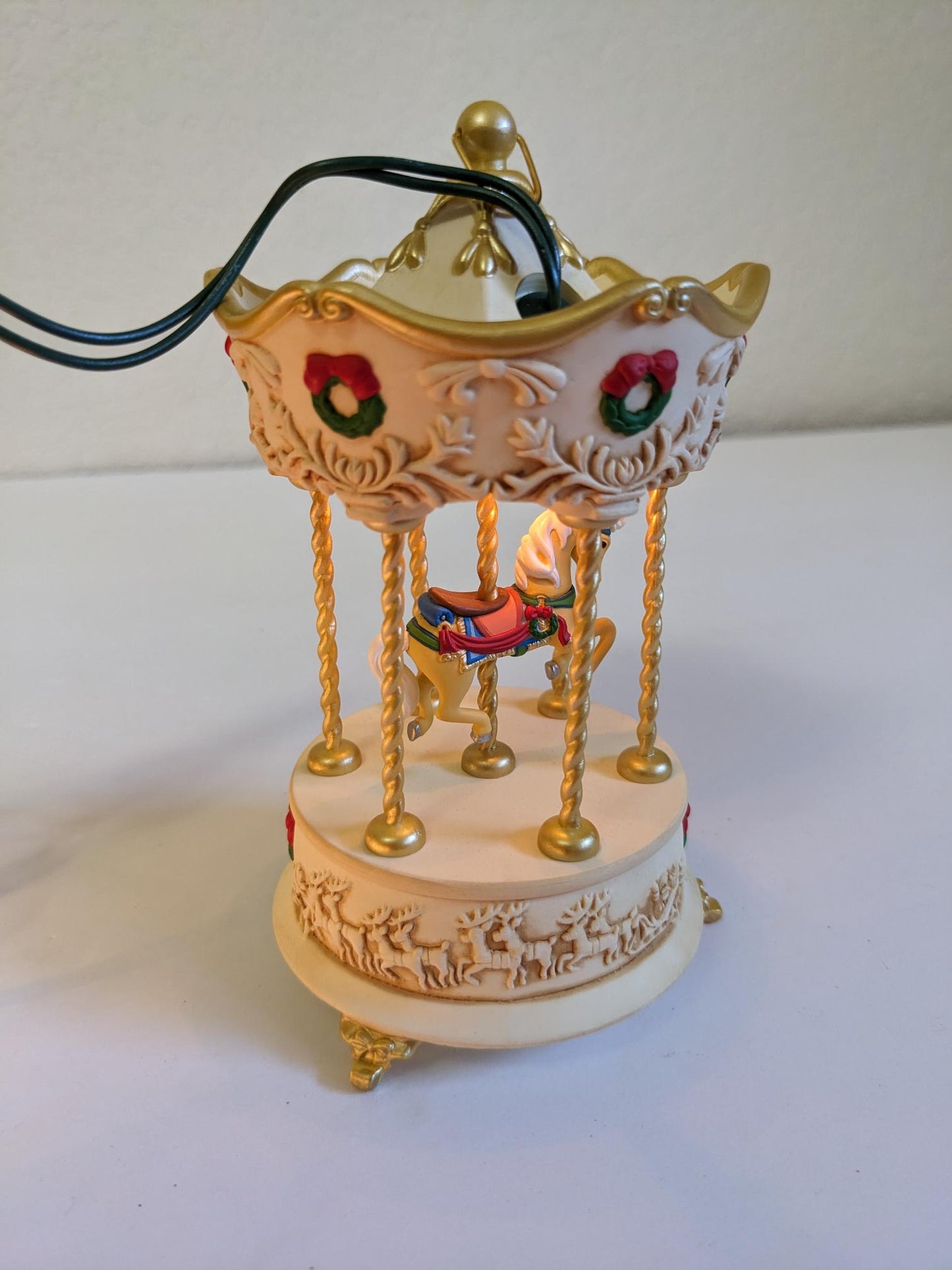 Hallmark Carousel Vintage 1995 Christmas Ornament