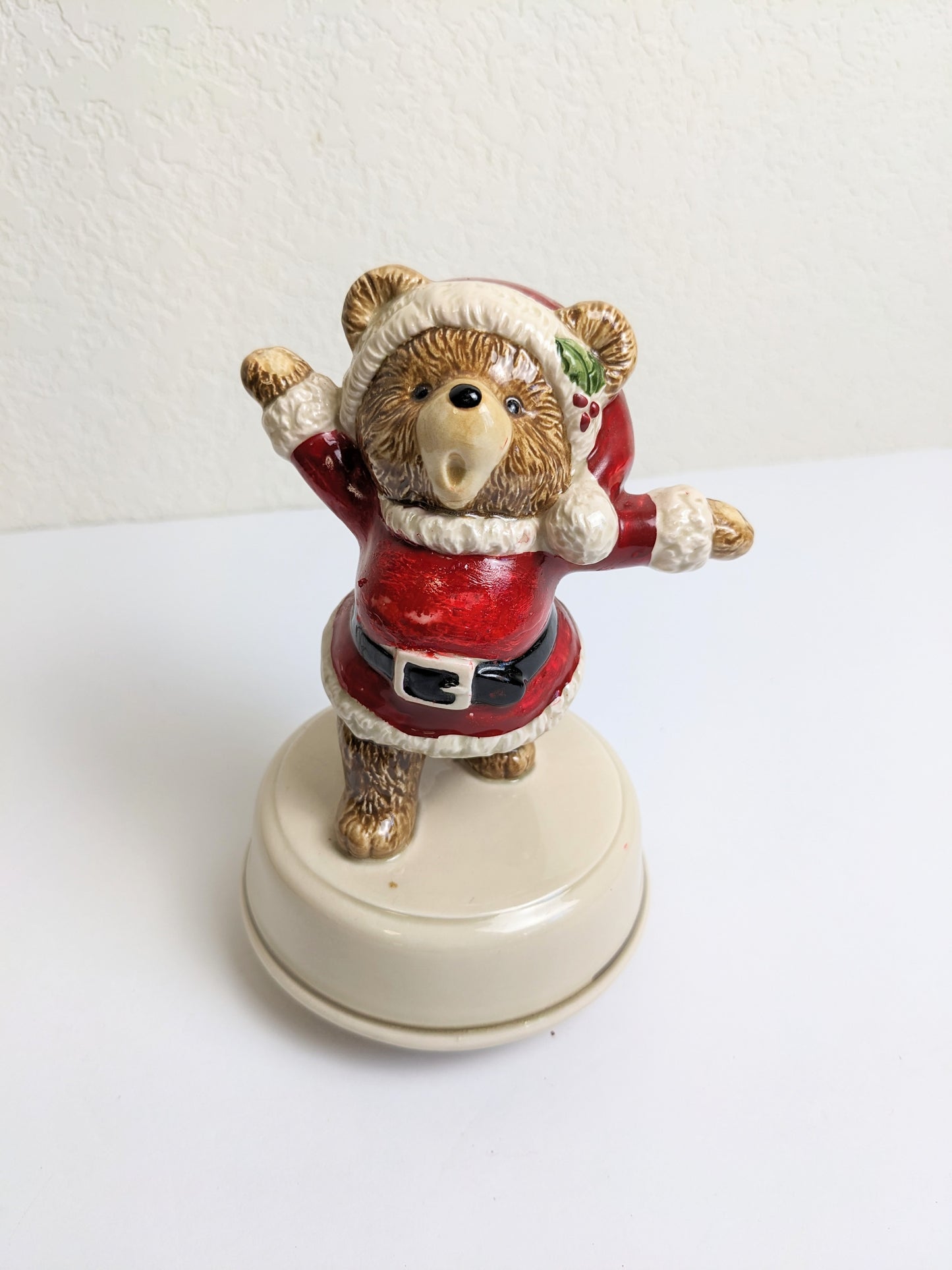 Vintage Otagiri Santa Bear Christmas Music Go Round