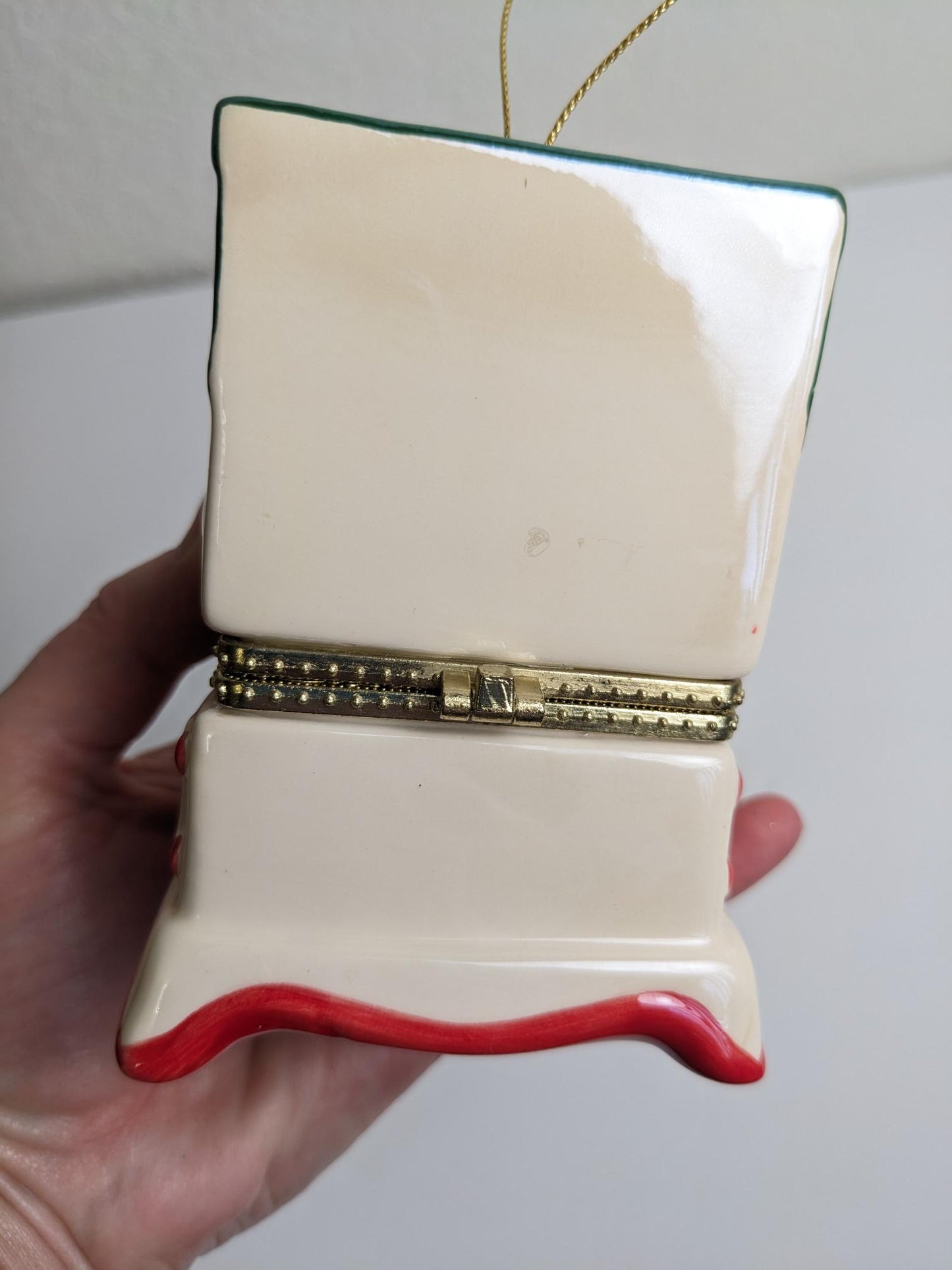 Mr. Christmas Hinged Vintage Stove Animated Music Ornament