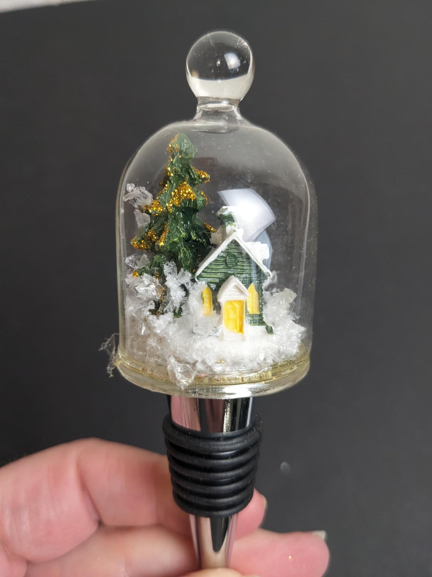 Pier 1 Snow Globe Christmas Wine Bottle Stopper