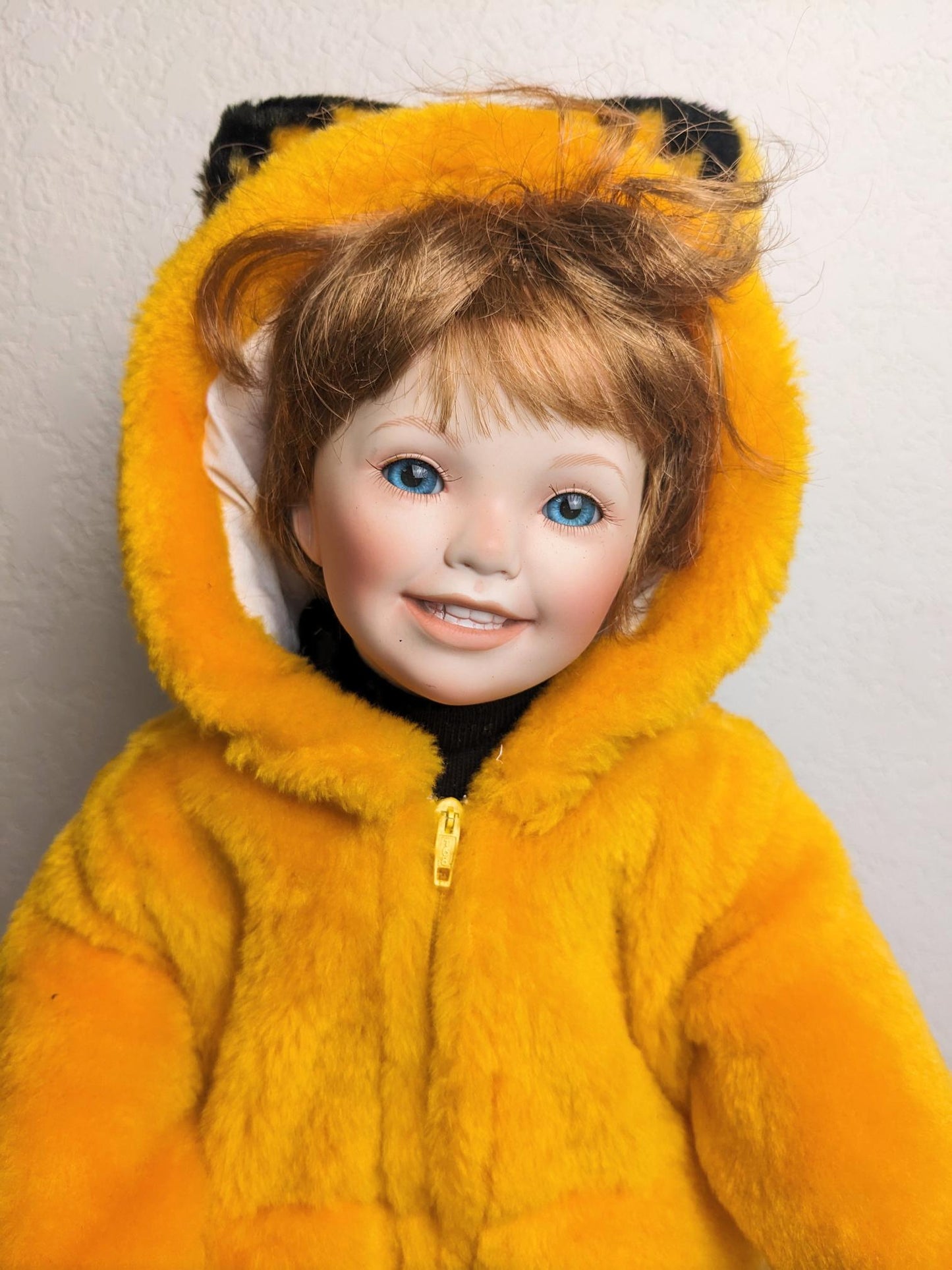 Danbury Mint Trick or Treat with Garfield Halloween Doll