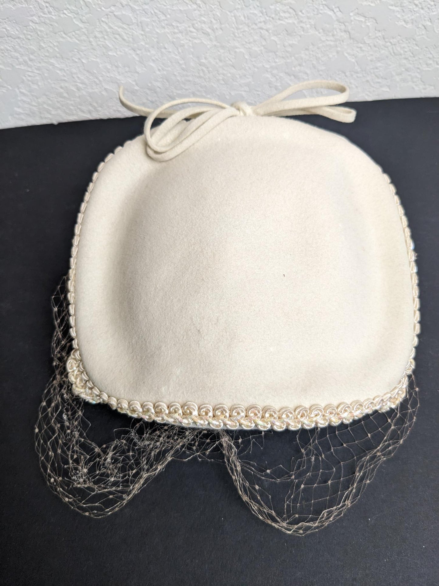 Vintage 1950's Woman's Wool Hat