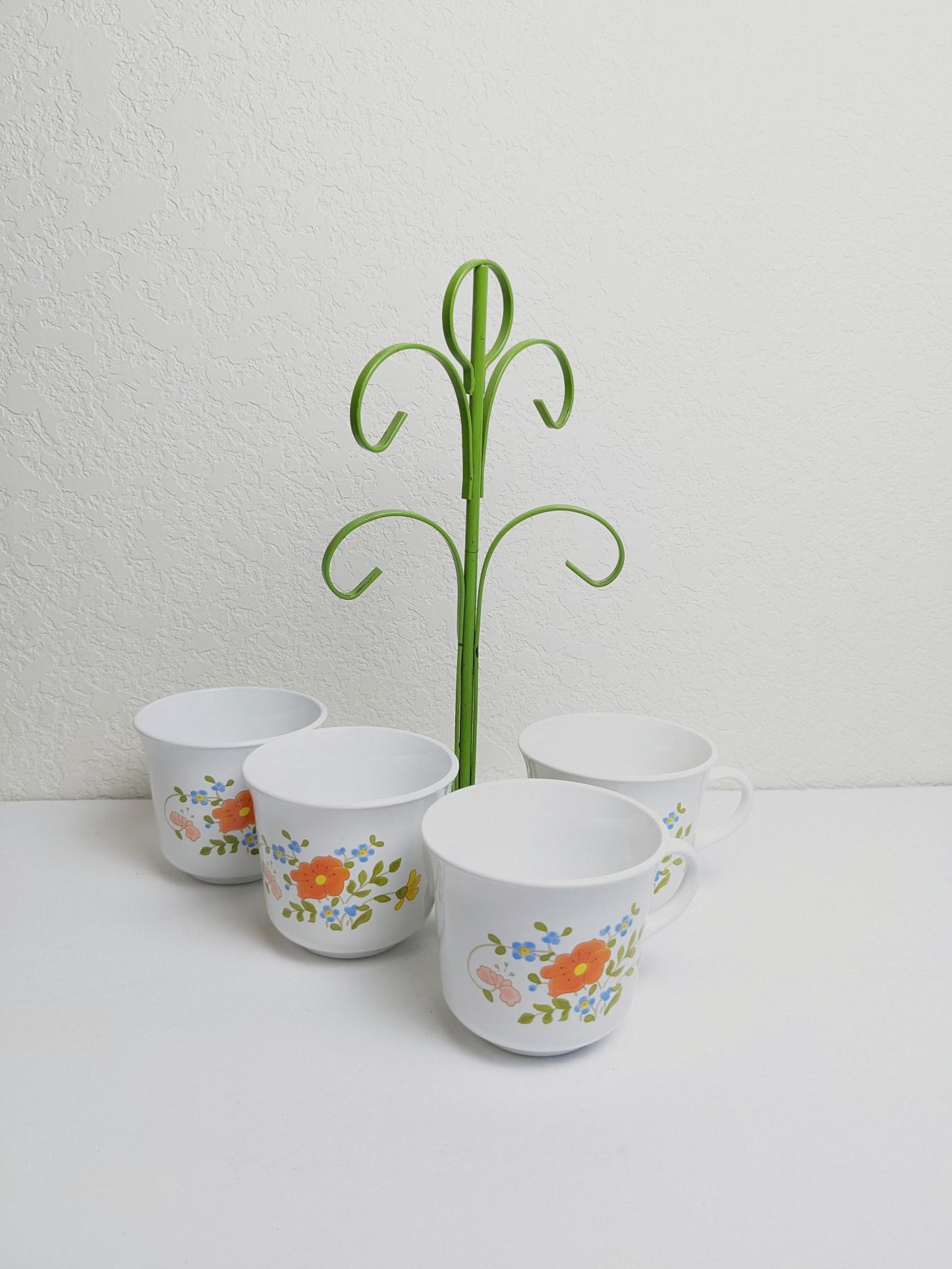 Corning Floral Mugs with Mug Tree