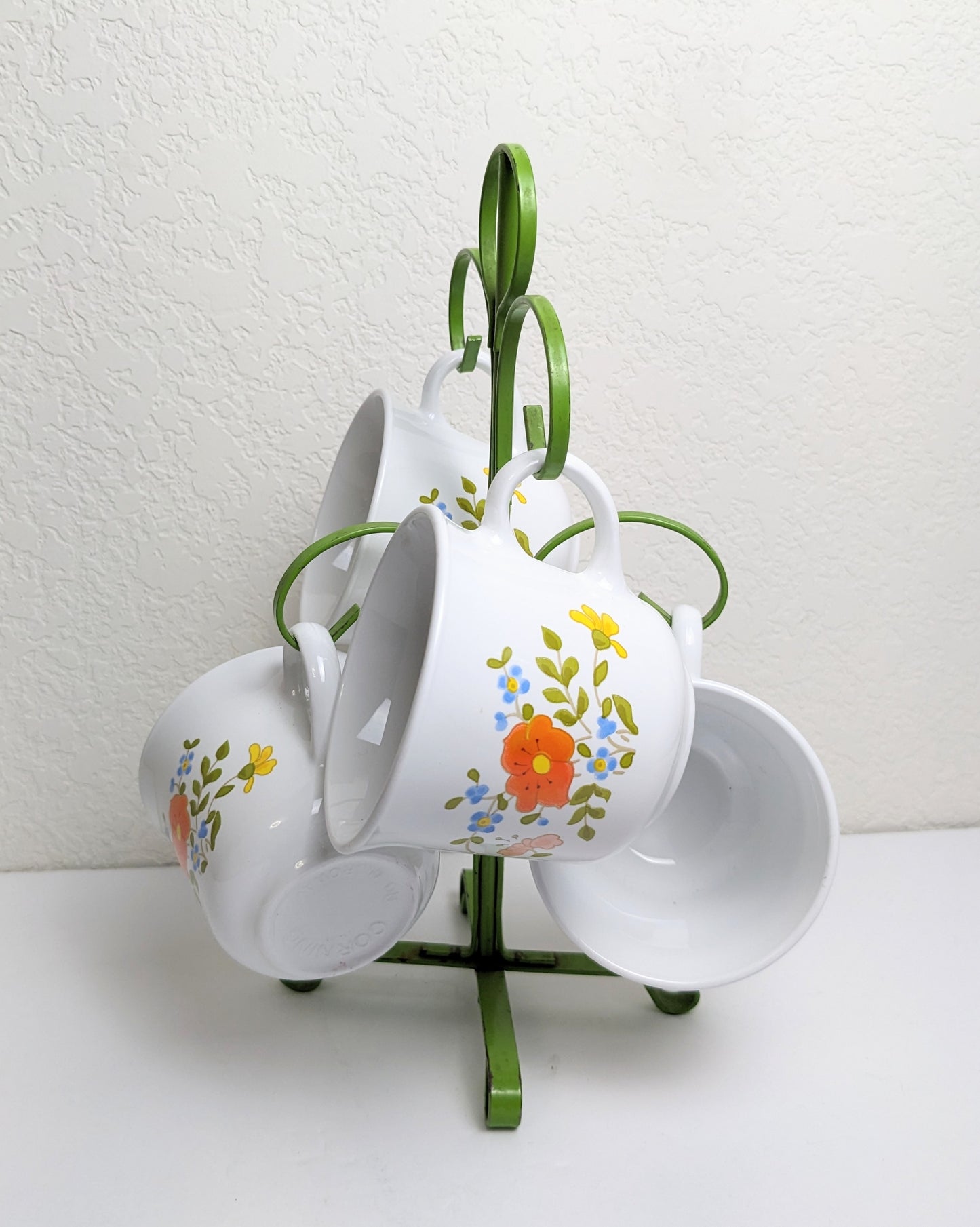 Corning Floral Mugs with Mug Tree