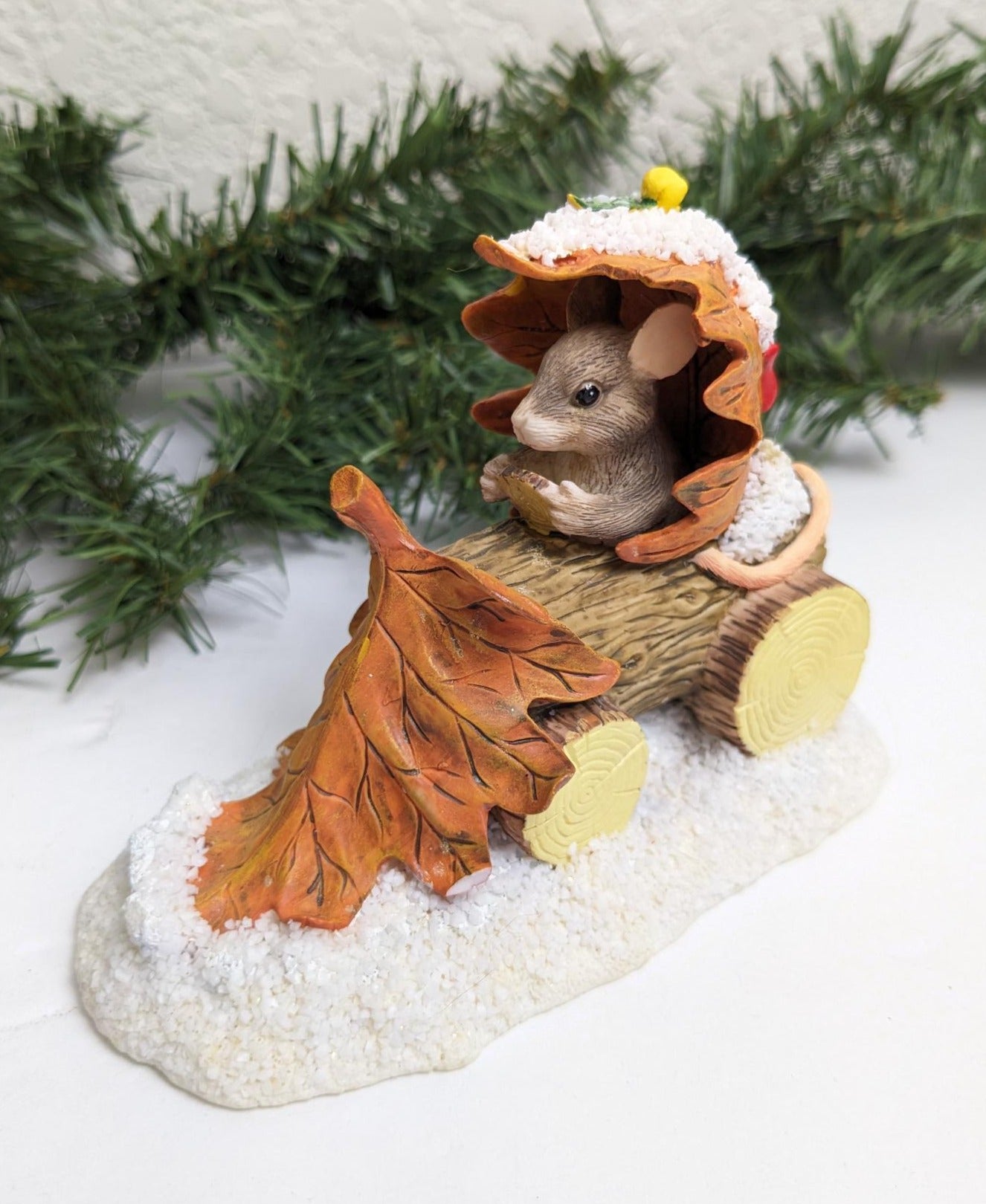 Charming Tails Snow Plow Winter Mouse Silvestri Figurine