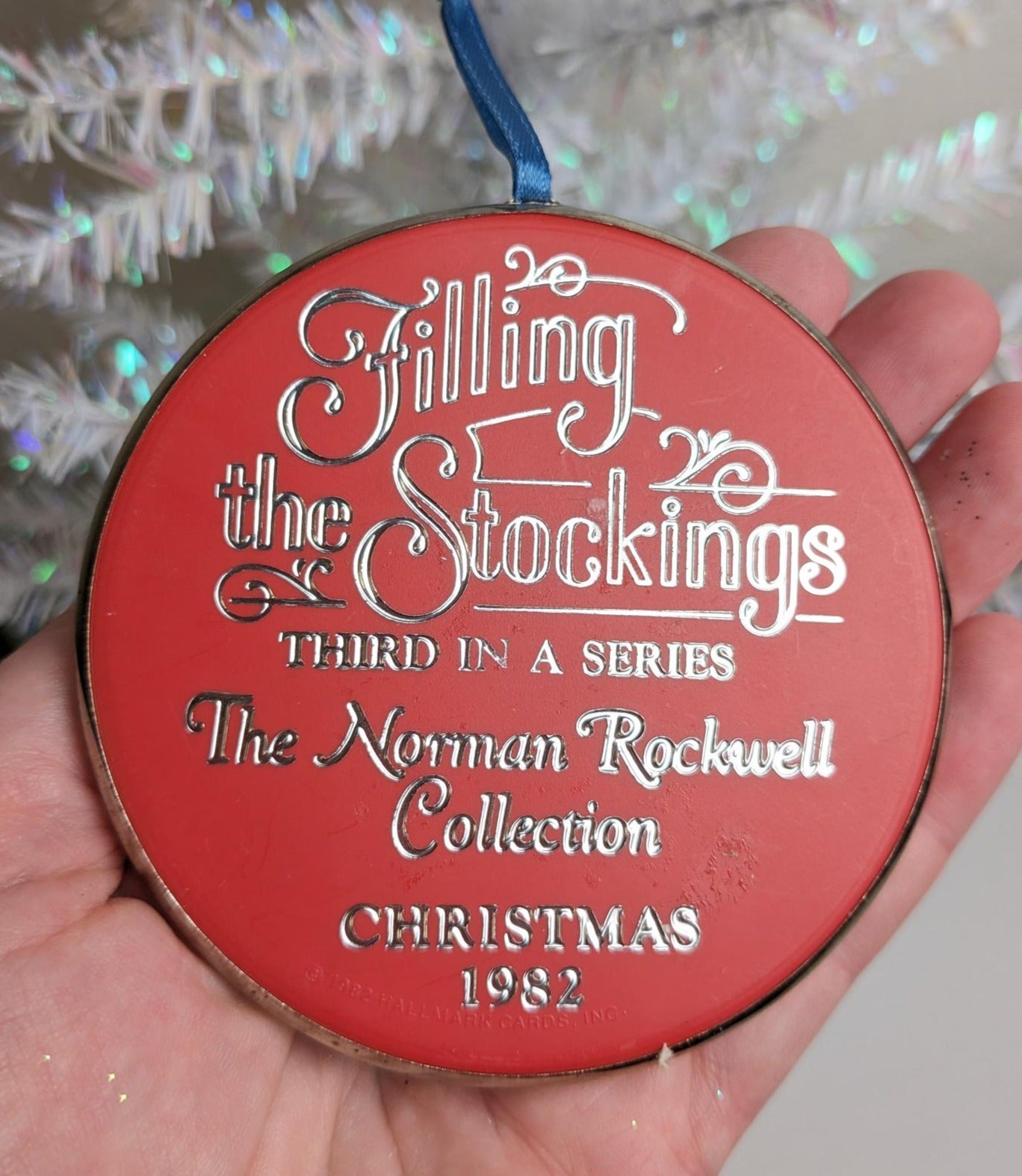 Vintage 1982 Norman Rockwell Cameo Hallmark Christmas Ornament