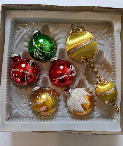 Vintage Small Cali Col Poland Christmas Ornaments