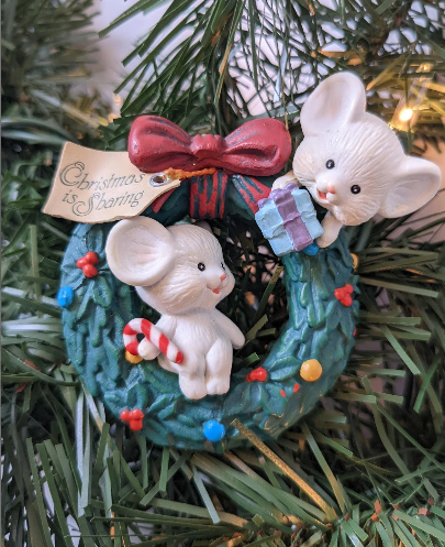 1992 Lustre Fame "Christmas Is Sharing" Ornament