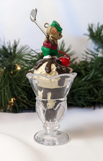 Hallmark 1999 Sundae Golfer Christmas Ornament