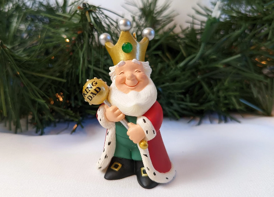 Hallmark 2000 King Dad Christmas Ornament