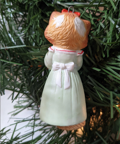 Vintage 1989 Hallmark Christmas Kitty Ornament