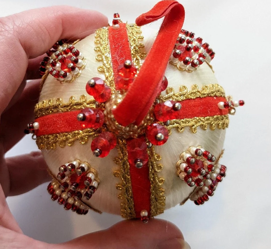 Vintage Handmade Beaded Pushpin Ornament