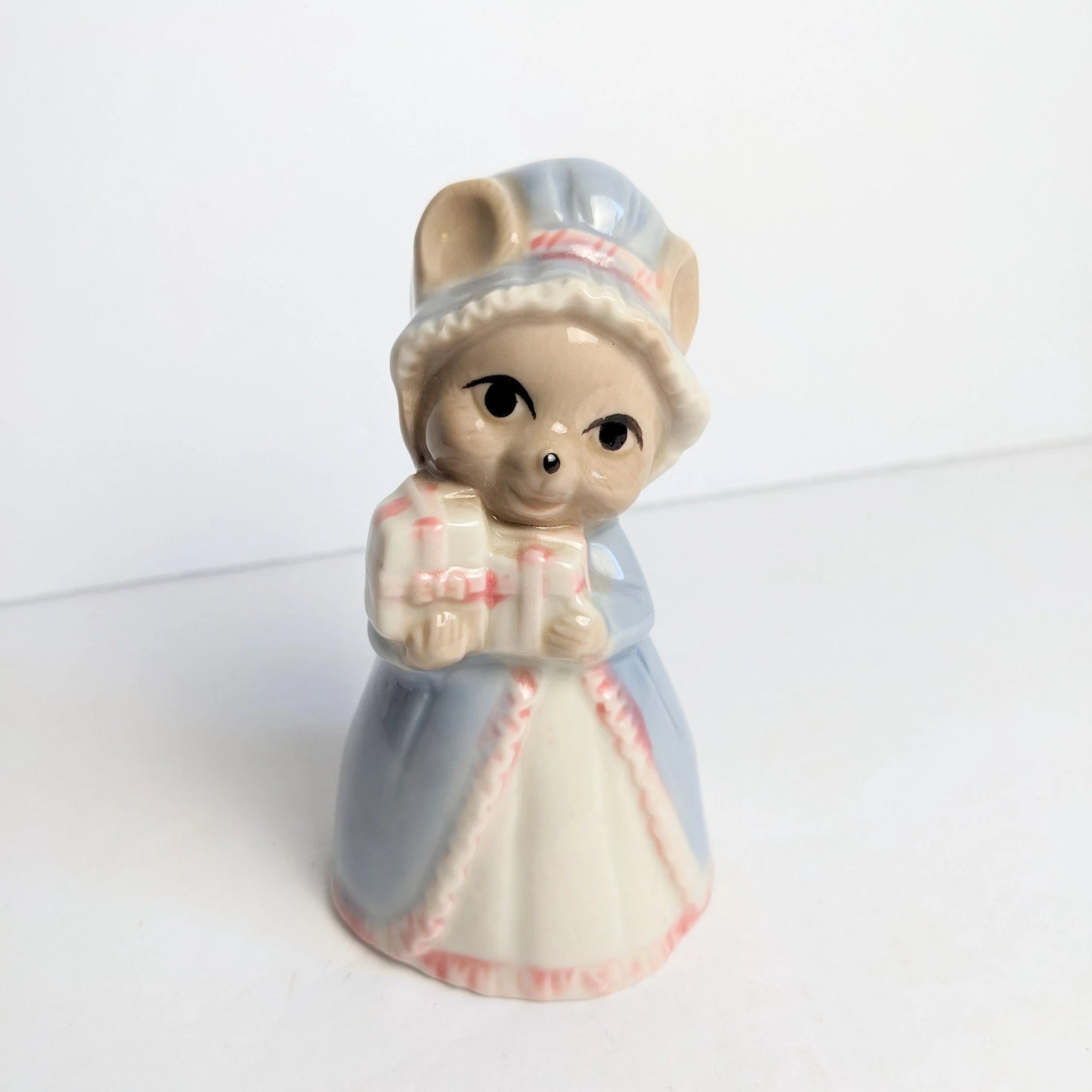 Vintage Gifting Mouse Bell