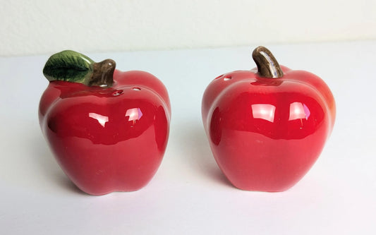 Orchard Apples Salt & Pepper Shakers