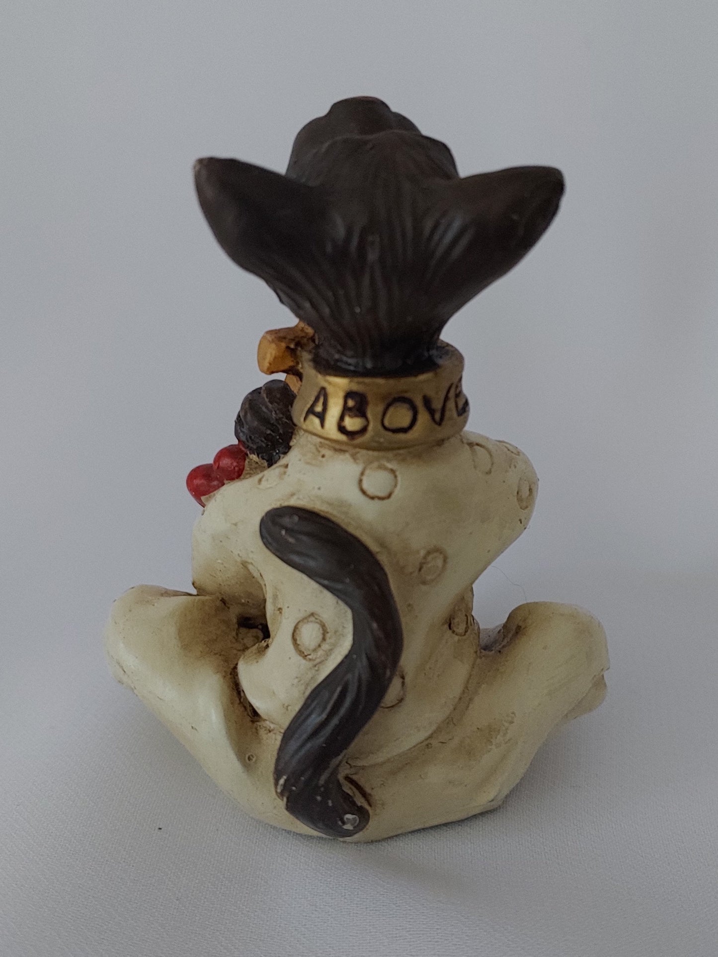 Praying Love Cat Figurine by the Lost Woodsman