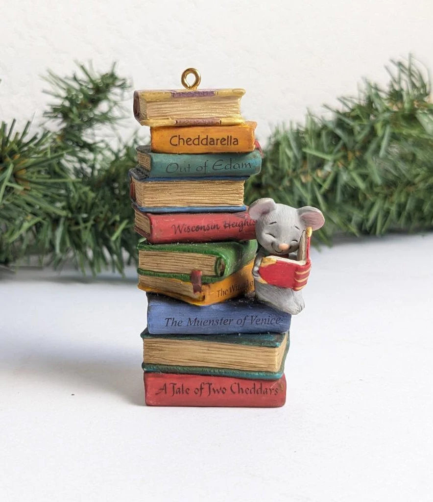 Gouda Reading - Hallmark Keepsake Ornament 2001