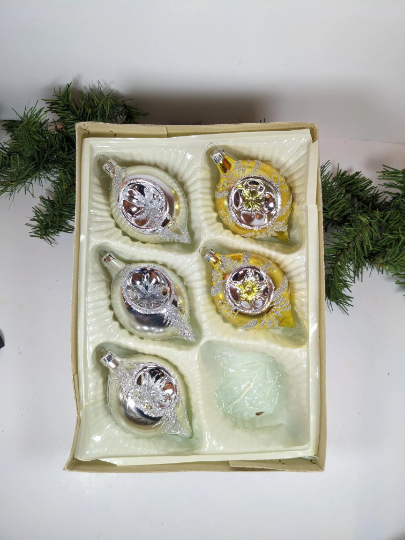 Vintage Teardrop Reflector Christmas Ornaments