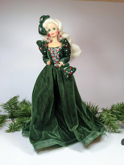 Happy Holidays Vintage 1991 Barbie Doll