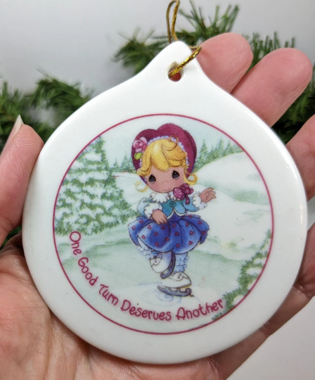 Vintage Precious Moments 2001 Christmas Ornament