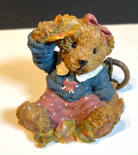 Vintage 1999 Boyds Gifts Thank You Bear Figurine