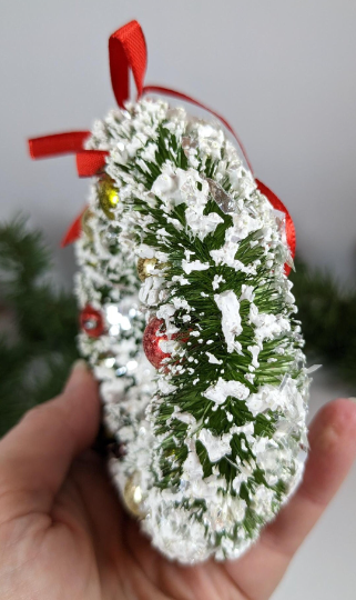 Bottle Brush Wreath Christmas Ornaments