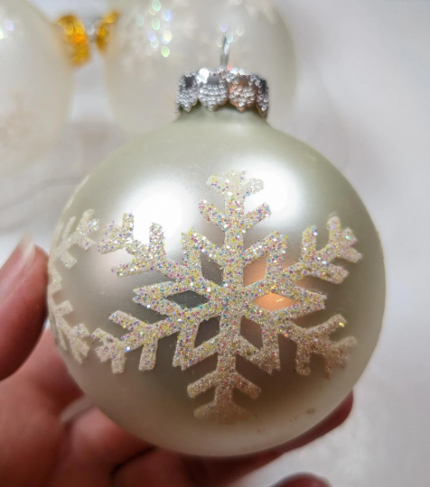 Vintage Snowflake Christmas Ornaments