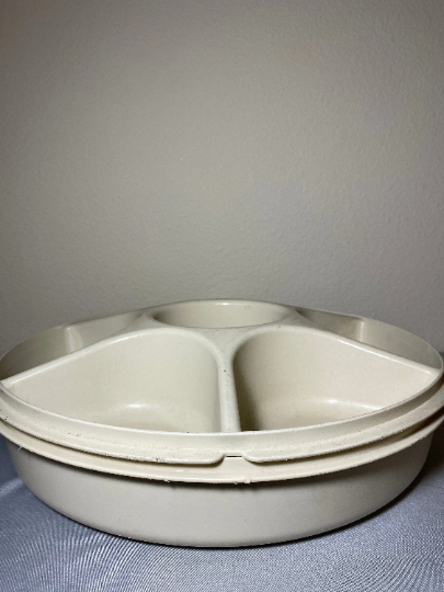 Vintage Tupperware Serving Tray 1665-1