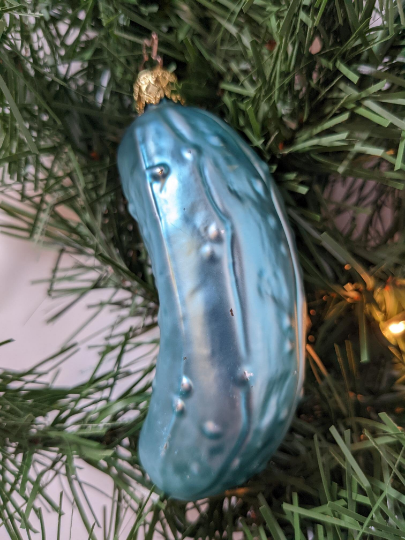 Large Pickle Retired Old World Christmas Inge Glas Ornament