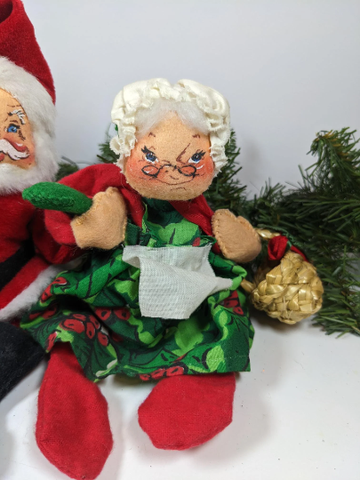 Santa & Mrs. Claus Hand Made Annalee Christmas Dolls