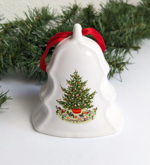 Vintage 1993 Pfaltzgraff Christmas Heritage Tree Bell Ornament