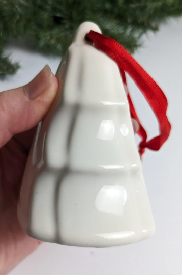 Vintage 1993 Pfaltzgraff Christmas Heritage Tree Bell Ornament