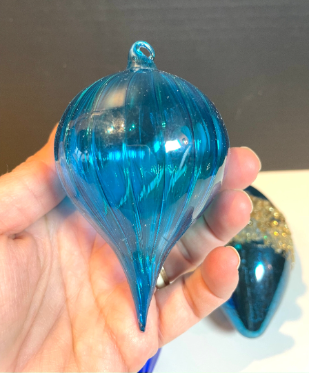 Vintage Teardrop Christmas Ornaments