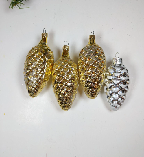 Vintage Pinecone Christmas Ornaments