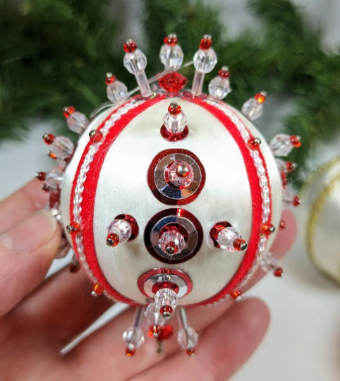 Vintage Small Beaded Pushpin Christmas Ornament