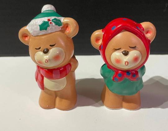 Vintage Ceramic Kissing Teddy Bear Figurines