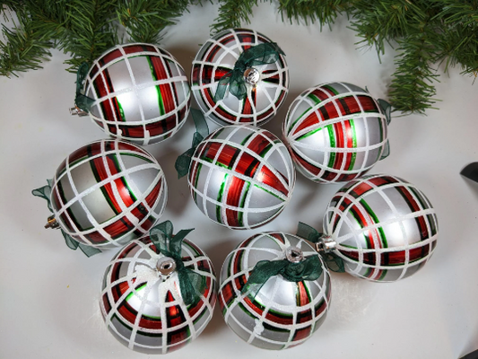 Vintage Red and Green Plaid Christmas Ornament