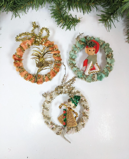 Vintage Chenille Pipe Cleaner Wreath Ornaments