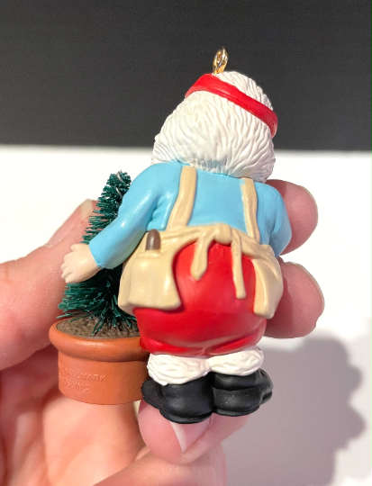 Vintage 1992 Hallmark Green Thumb Santa Christmas Ornament