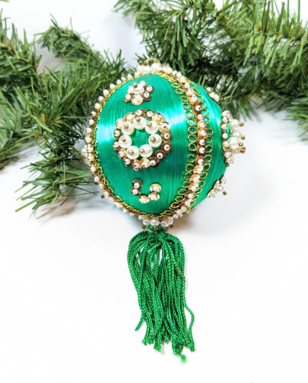 Green Vintage Beaded Pushpin Christmas Ornament