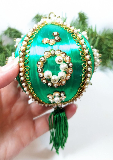 Green Vintage Beaded Pushpin Christmas Ornament