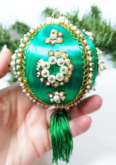 Green Vintage Beaded Pushpin Christmas Ornament