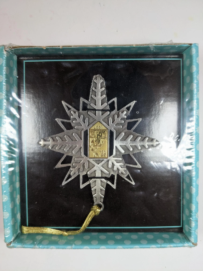 Looney Tunes Pewter Snowflake Stamp Christmas Ornament