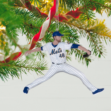 New York Mets Jacob deGrom - Hallmark Keepsake Ornament 2022