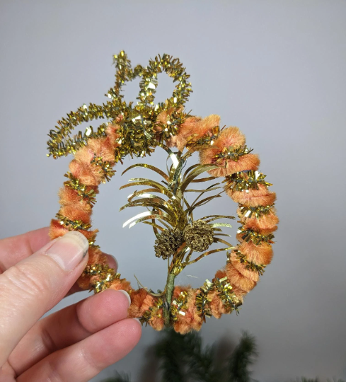 Vintage Chenille Pipe Cleaner Wreath Ornaments