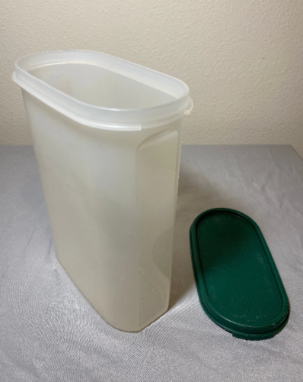 Vintage Tupperware 2.3L Pitcher Container with Emerald Green Lid