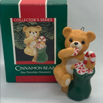 Cinnamon Bear - Hallmark Keepsake Ornament 1989