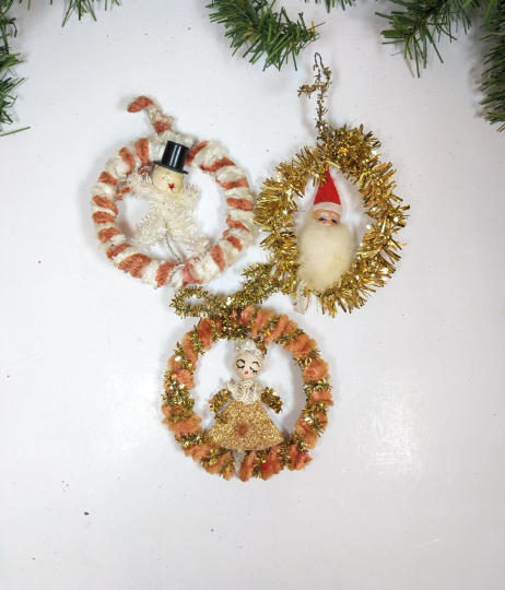 Vintage Chenille Pipe Cleaner Wreath Ornaments