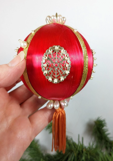 Red Vintage Beaded Pushpin Christmas Ornament