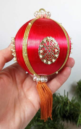 Red Vintage Beaded Pushpin Christmas Ornament