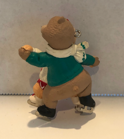 Vintage 1992 Hallmark Ice Skating Bears Christmas Ornament